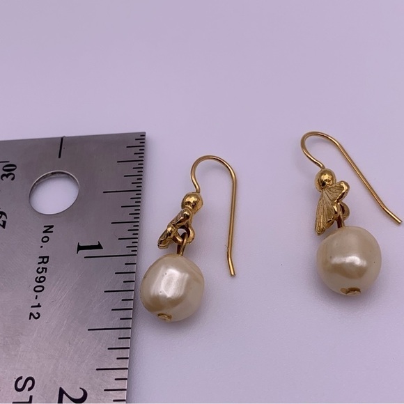 Vintage Elegant Gold Tan Fan Faux Pearl Dangle Earrings - Picture 8 of 8